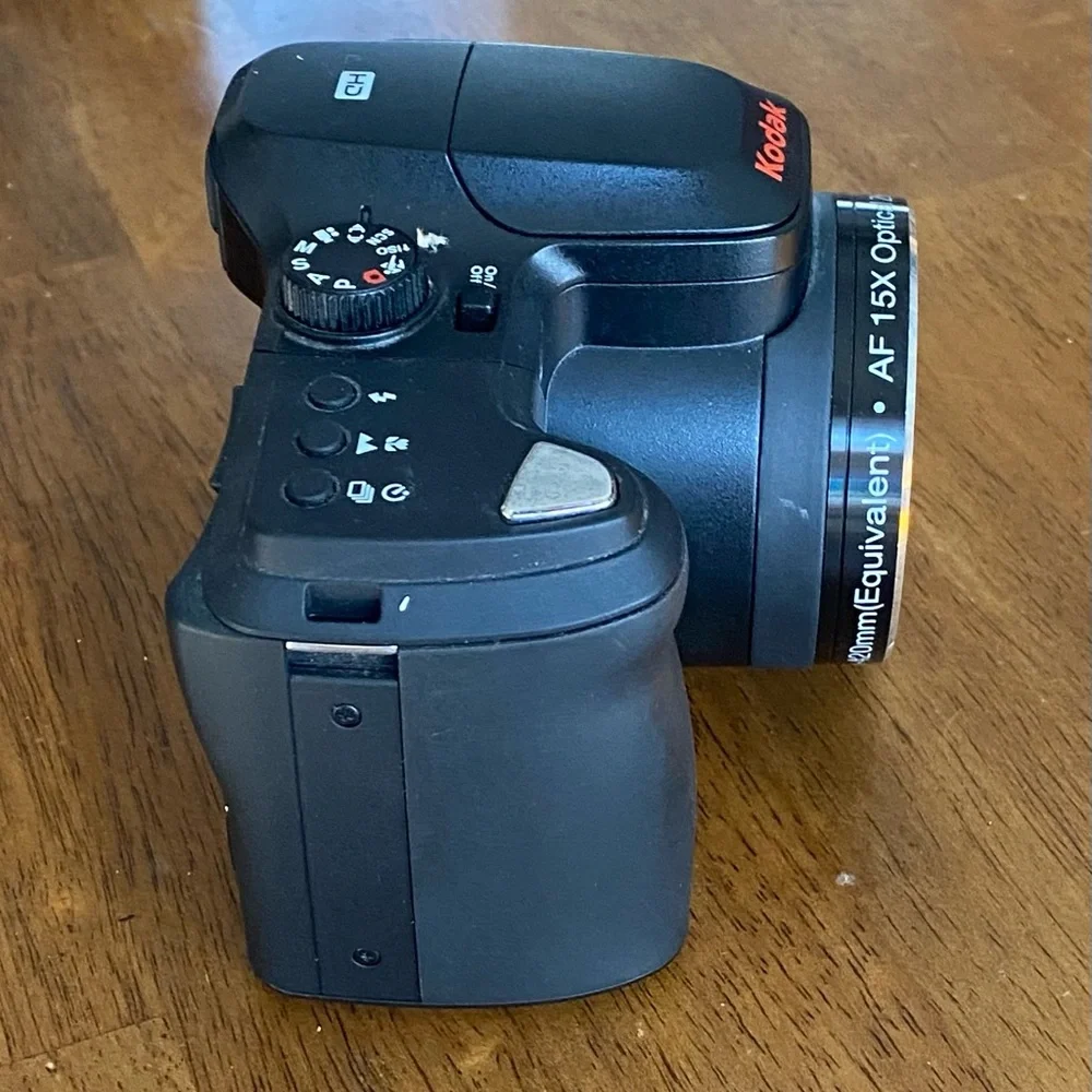 Kodak EasyShare Z1015 IS HD Digital Camera - Black